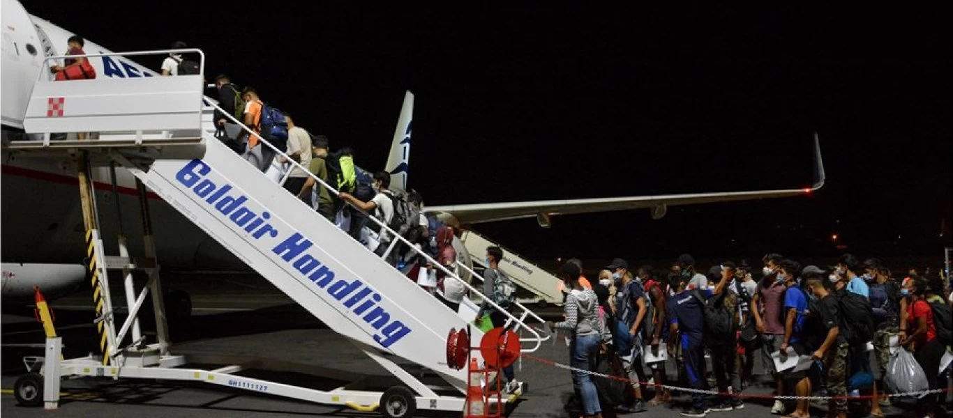 Στη Θεσσαλονίκη το πρώτο γκρουπ ασυνόδευτων αλλοδαπών από τη Μόρια (φωτο)